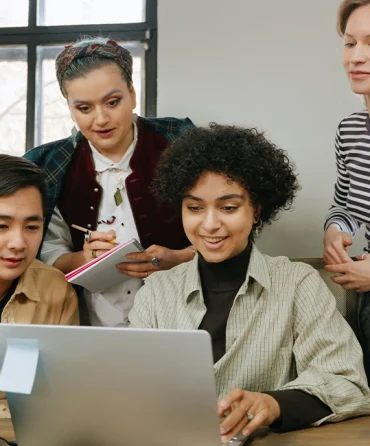 Gamifying the Short Story Writing Process: Enjoying Every Word